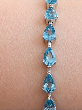 Swiss Blue Topaz, AAA. Pear-shaped Gemstone Tennis Bracelet. S925. Authentic!
